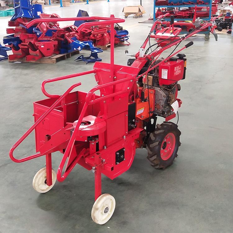 1.corn harvester3
